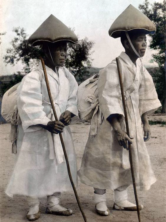 한국인은 백의(白衣)가 아니라 소의(素衣)를 입은 소의민족이다. 사진출처=내셔널지오그래픽