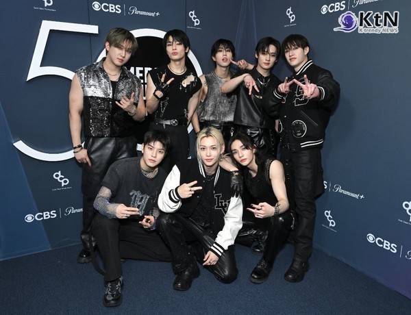 스트레이 키즈, '아메리칸 뮤직 어워드'에서 엔싱크 트리뷰트 무대로 美 관객 열광 사진=2024.10. 07  아메리칸 뮤직 어워즈 엑스 갈무리   K trendy NEWS DB ⓒ케이 트렌디뉴스 무단전재 및 수집, 재배포금지