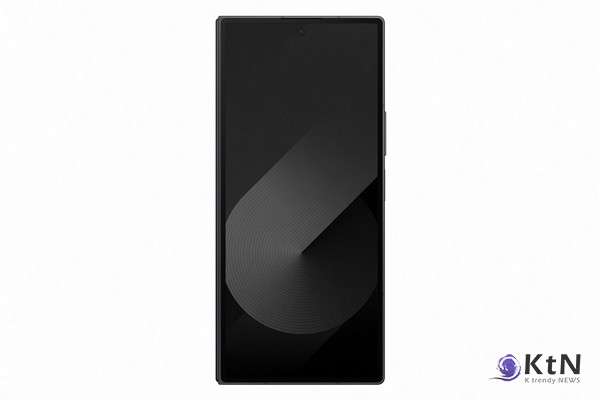 고가 스마트폰의 등장은 디지털 혁신의 한 축을 담당하지만, 동시에 디지털 불평등을 야기하는 새로운 요소로 작용할 수 있다./사진= 삼성전자 갤럭시 Z 폴드 스페셜 에디션 제품 사진, K trendy NEWS DB ⓒ케이 트렌디뉴스 무단전재 및 수집, 재배포금지