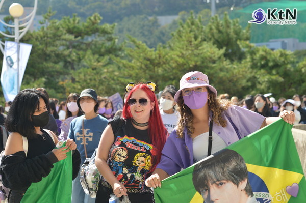 "심장이 불타고 있다" BTS, 콘서트에 전 세계의 아미들이 열광하는 이유사진=2022.10.15. K trendy NEWS DB ⓒ케이 트렌디뉴스 무단전재 및 수집, 재배포금지