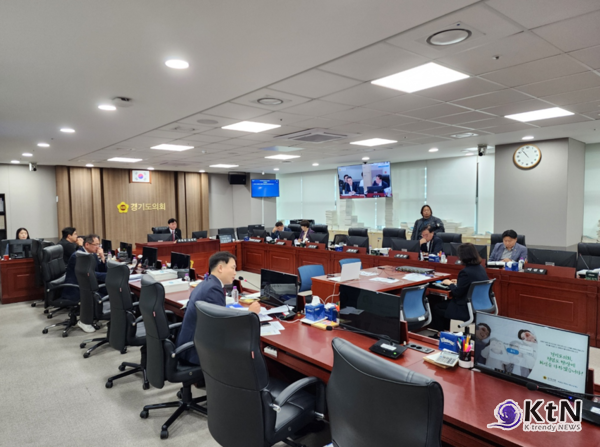 경기도와 고양시의 거듭된 행정적 미비와 공무원 불출석 문제 속에서, K-컬처밸리 사업협약 부당해제 의혹에 대한 진실 규명은 더욱 복잡해지고 있다. /사진=경기도의회,  K trendy NEWS DB ⓒ케이 트렌디뉴스 무단전재 및 수집, 재배포금지