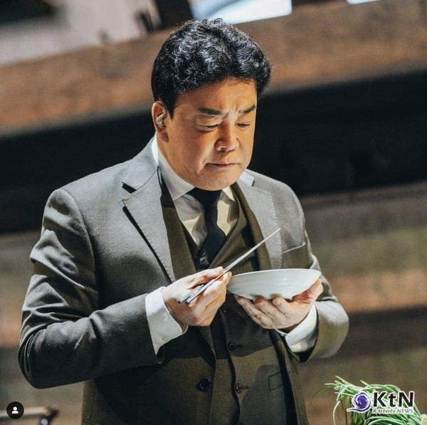  '흑백요리사'로 전 세계 홀린 백종원, '남극의 셰프'로 도전…임수향·수호·채종협과 남극행 Baek Jong-won, who captivated the world with 'Black and White Chef', challenges himself as 'Chef of Antarctica'... Going to Antarctica with Im Soo-hyang, Su-ho, and Chae Jong-hyeop  사진=2024 11.17 K trendy NEWS DB ⓒ케이 트렌디뉴스 무단전재 및 수집, 재배포금지