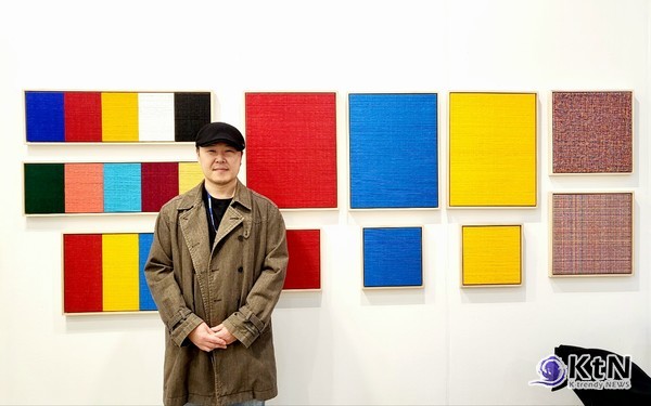  정현웅은 선과 색, 그리고 입체적 구조를 통해 인연의 본질을 탐구한다.  사진=K trendy NEWS ⓒ케이 트렌디뉴스 무단전재 및 수집, 재배포금지 