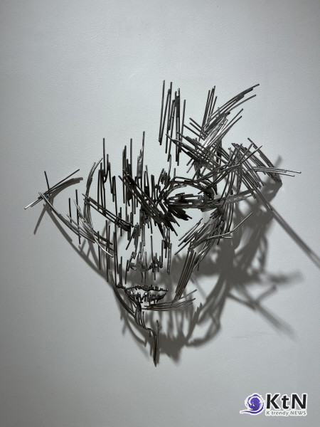 Drawing-37, stainless steel 2024 권동주 작가.  사진=K trendy NEWS DB ⓒ케이 트렌디뉴스 무단전재 및 수집, 재배포금지