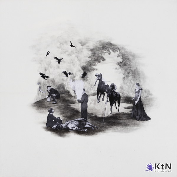 당신의 눈, 빛 없이 지나가는 아침은 어둡다. collage and pencil, stone powder on fabric. 112.1x112.1cm. 2015  염지희 작가.  사진=K trendy NEWS DB ⓒ케이 트렌디뉴스 무단전재 및 수집, 재배포금지