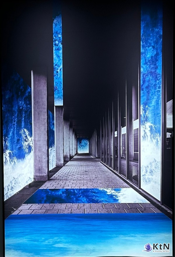 sea the wall 29 60x90 mixed media with video 2024 로칸킴, 사진=K trendy NEWS DB ⓒ케이 트렌디뉴스 무단전재 및 수집, 재배포금지