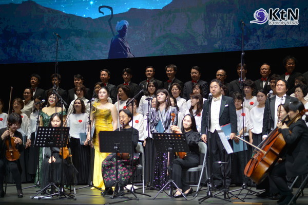 아름다운 음악으로 복음을 전하는 베리타스 합창단과 혜성교회할렐루야콰이어의 무대/사진=K trendy NEWS DB ⓒ케이 트렌디뉴스 무단전재 및 수집, 재배포금지