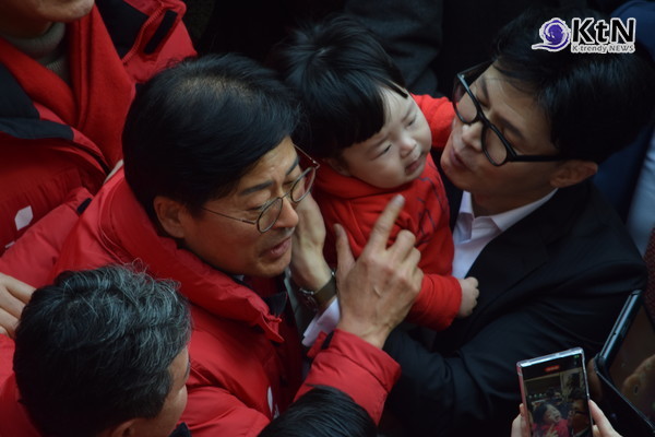 수평적 네트워크 구조가 확산되면서 리더십의 권력은 팔로워에게로 이동하고 있다. 사진=K trendy NEWS DB ⓒ케이 트렌디뉴스 무단전재 및 수집, 재배포금지