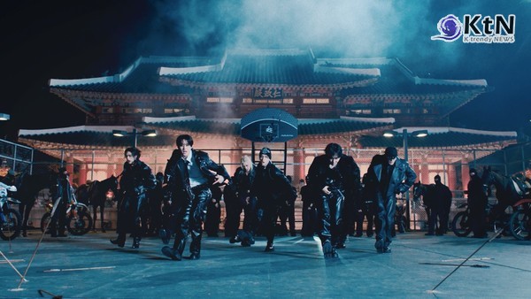 스트레이 키즈, 글로벌 무대 석권 예고… ‘워킨 온 워터’ 티저 공개 사진=2024 12.11 JYP엔터테인먼트 K trendy NEWS DB ⓒ케이 트렌디뉴스 무단전재 및 수집, 재배포금지