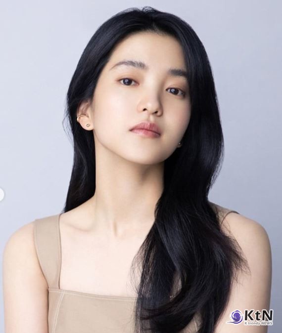 김수현·김지원, 올해 가장 사랑받은 배우…내년 기대되는 스타는 김태리와 유재석 사진=2024 12.18 하이지음스튜디오   K trendy NEWS DB ⓒ케이 트렌디뉴스 무단전재 및 수집, 재배포금지