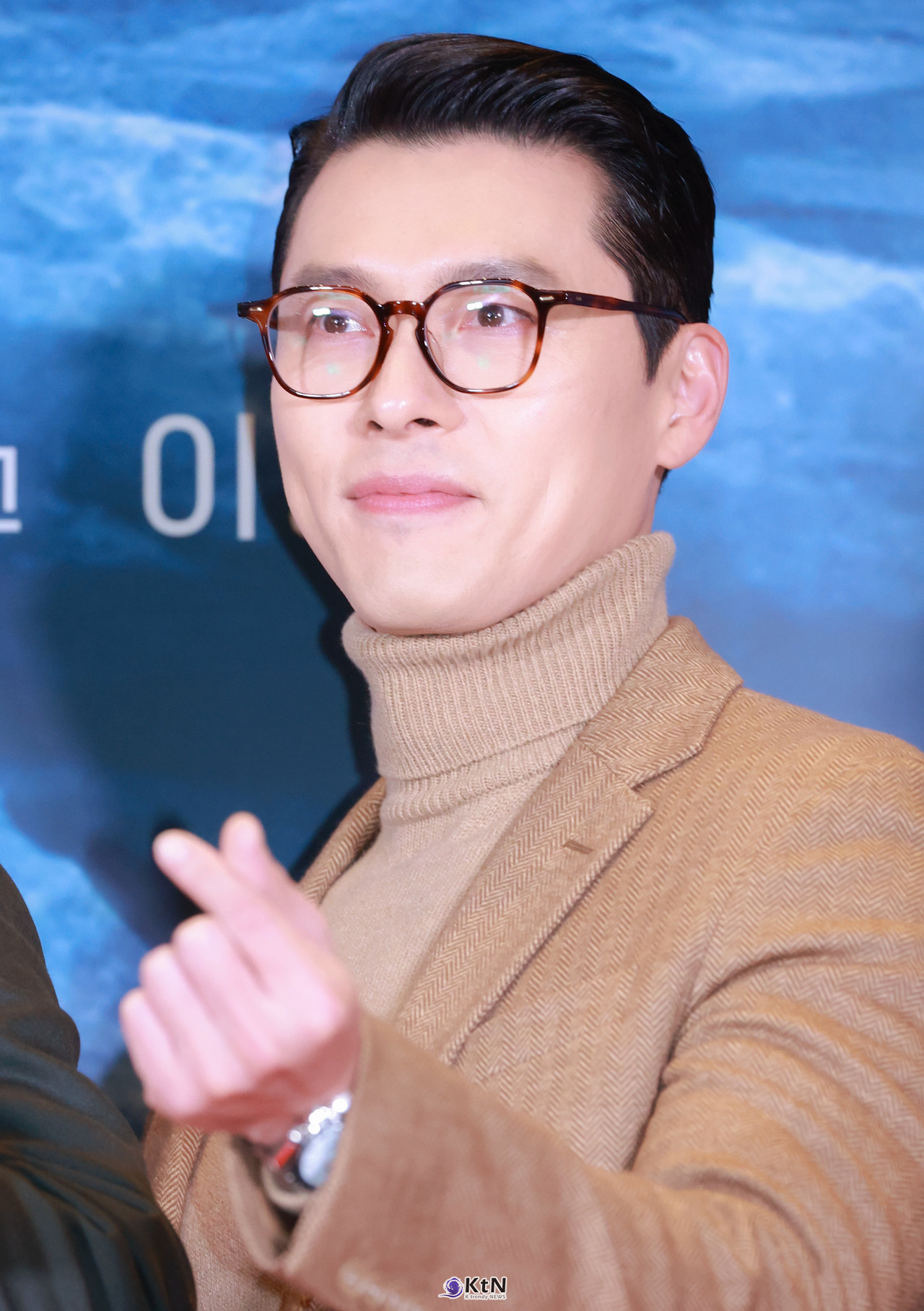 배우 현빈이 영화 '하얼빈' VIP 포토월에 등장해 포즈를 취하고있다. / 사진=K trendy NEWS DB ⓒ케이 트렌디뉴스 무단전재 및 수집, 재배포금지.