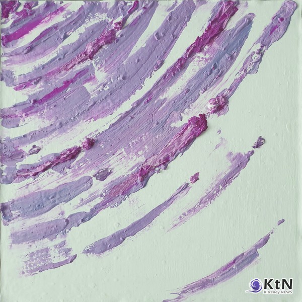 별ㆍ 생겨나다2  33.0x33.0cm  Mixed Media on canvas  2024  윤시현작가.  사진= K trendy NEWS DB ⓒ케이 트렌디뉴스 무단전재 및 수집, 재배포금지