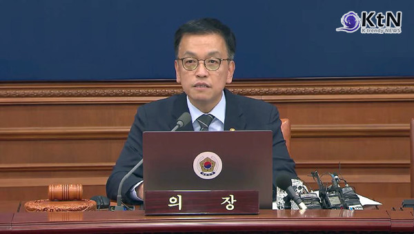 [속보] 정부, ‘내란·김여사 특검법’ 거부권 행사...최상목 권한대행 “헌재 재판관 2명 즉각 임명, 1명은 국회 합의 후 임명” 사진=2024 12.31 mbc 영상 갈무리 K trendy NEWS DB ⓒ케이 트렌디뉴스 무단전재 및 수집, 재배포금지