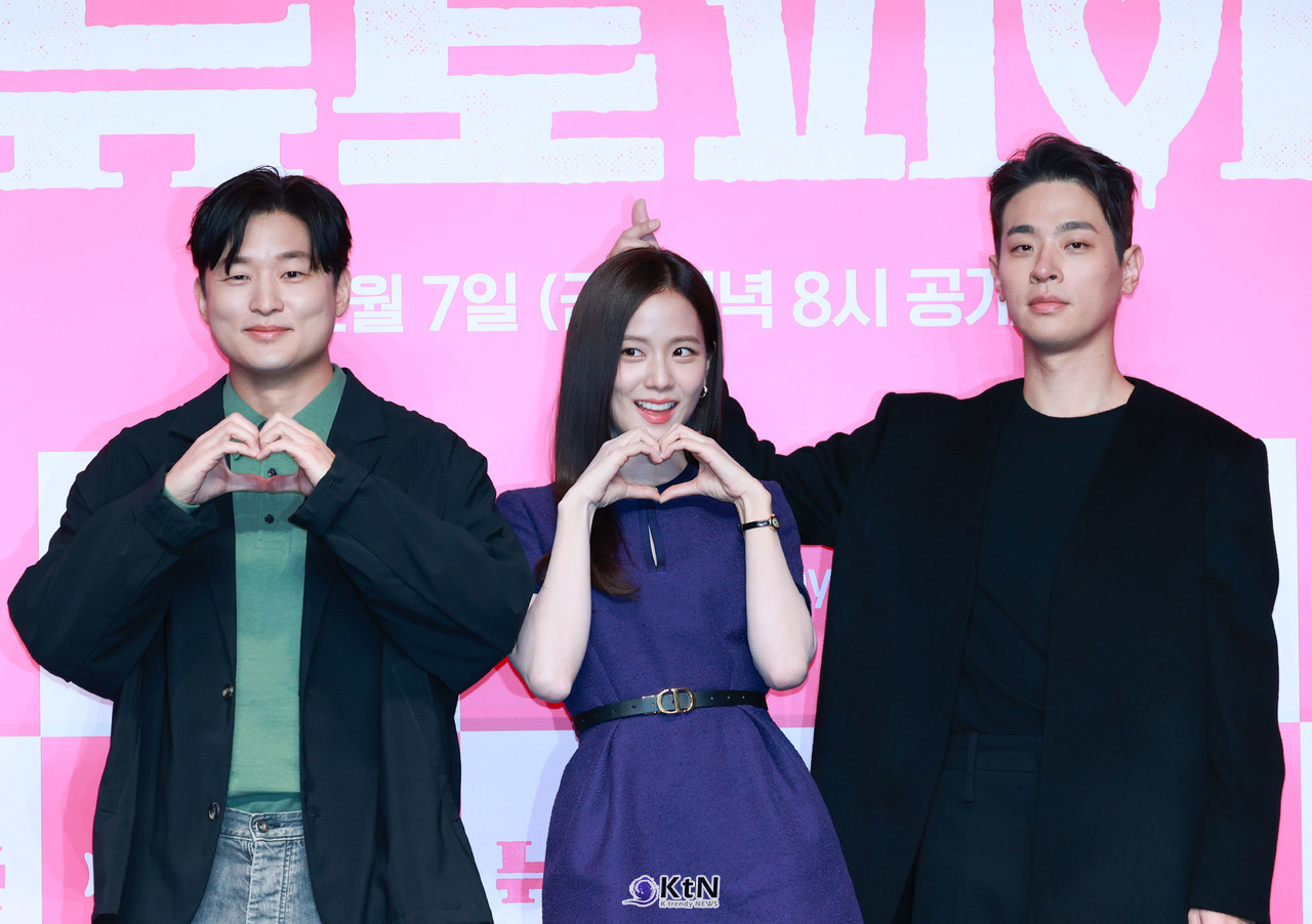 배우 박정민, 지수, 윤성현 감독이 쿠팡클레이 시리즈 '뉴토피아' 제작발표회에 참석했다. / 사진=K trendy NEWS DB ⓒ케이 트렌디뉴스 무단전재 및 수집, 재배포금지.