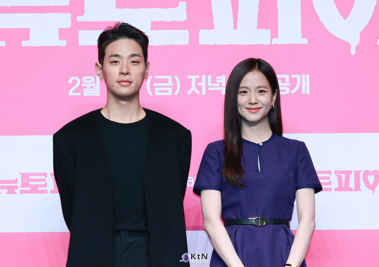 배우 박정민과 지수가 쿠팡클레이 시리즈 '뉴토피아' 제작발표회에 참석했다. / 사진=K trendy NEWS DB ⓒ케이 트렌디뉴스 무단전재 및 수집, 재배포금지.