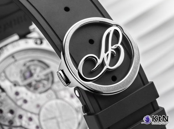 브레게(Breguet)가 ‘마린 투르비용 에콰시옹 마샹 5887’을 새롭게 선보이며 고급 시계 시장에 다시금 주목을 받고 있다  /사진=Breguet,  K trendy NEWS DB ⓒ케이 트렌디뉴스 무단전재 및 수집, 재배포금지
