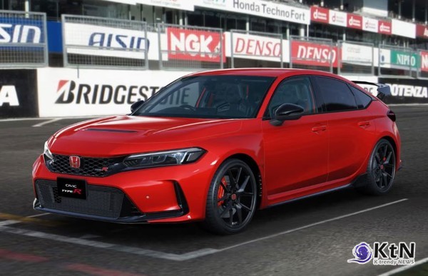 혼다 시빅 타입 R: 전통을 재해석한 ‘레이싱 블랙 패키지’. 사진=Honda, K trendy NEWS DB ⓒ케이 트렌디뉴스 무단전재 및 수집, 재배포금지