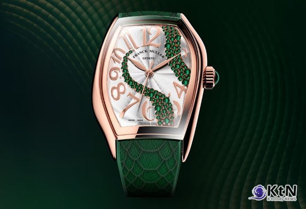 프랭크 뮬러(Franck Muller)가 2025년 뱀의 해를 맞아 ‘Silhouette CX Snake Emerald’를 공개. 사진=Franck Muller, K trendy NEWS DB ⓒ케이 트렌디뉴스 무단전재 및 수집, 재배포금지