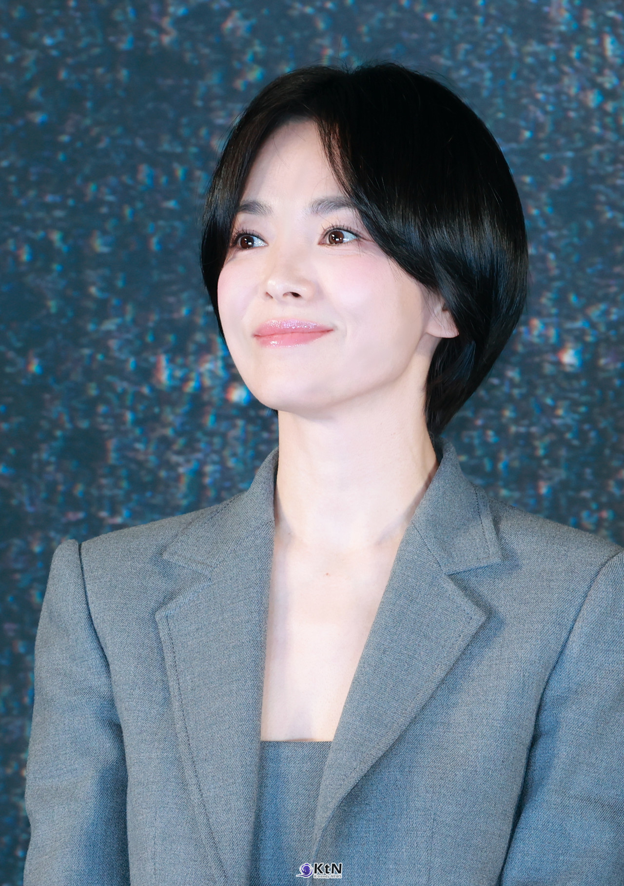 영화 '검은수녀들' 오픈 쇼케이스에 배우 송혜교가 참석해 예비 관객들과 특별한 시간을 보내고 있다. / 사진=K trendy NEWS DB ⓒ케이 트렌디뉴스 무단전재 및 수집, 재배포금지.