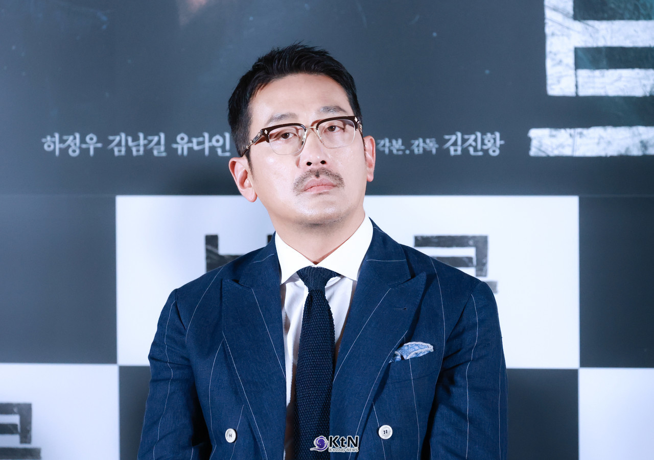 배우 하정우가 영화 '브로큰' 언론배급시사회에 참석해 다양한 이야기를 나누었다. / 사진=K trendy NEWS DB ⓒ케이 트렌디뉴스 무단전재 및 수집, 재배포금지.