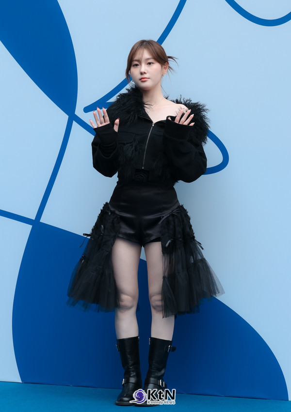 곽현주 포토월 빛낸 케플러 김채현, 시크한 블랙 룩으로 매력 발산/사진=K trendy NEWS DB ⓒ케이 트렌디뉴스 무단전재 및 수집, 재배포금지