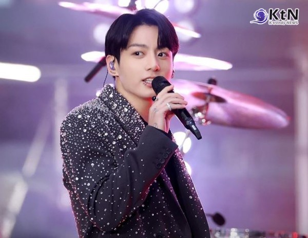 BTS 정국, '2024 빌보드 뮤직 어워즈' 2관왕…글로벌 K-팝 대표의 위엄 사진=2024 12.13  빅히트뮤직 K trendy NEWS DB ⓒ케이 트렌디뉴스 무단전재 및 수집, 재배포금지