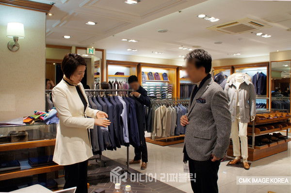 첫인상이 모든 것을 결정한다 – 이미지 전략이 필요한 시대.  사진=CMK이미지코리아, K trendy NEWS DB ⓒ케이 트렌디뉴스 무단전재 및 수집, 재배포금지