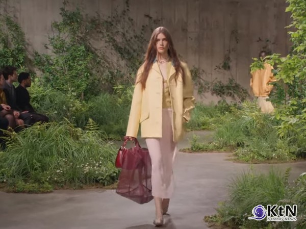 구찌의 2025 크루즈 컬렉션은 남성성과 여성성을 결합한 톰보이 시크 여성복이 주를 이루었다./사진=Gucci, K trendy NEWS DB ⓒ케이 트렌디뉴스 무단전재 및 수집, 재배포금지