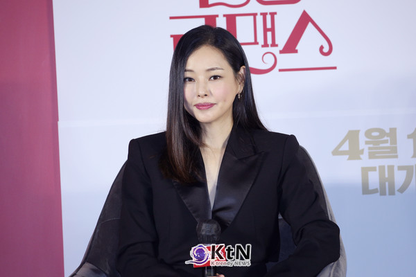 영화 '킬링 로맨스' 제작보고회에 참석한 배우 '이하늬'. / 사진=K trendy NEWS DB ⓒ케이 트렌디뉴스 무단전재 및 수집, 재배포금지
