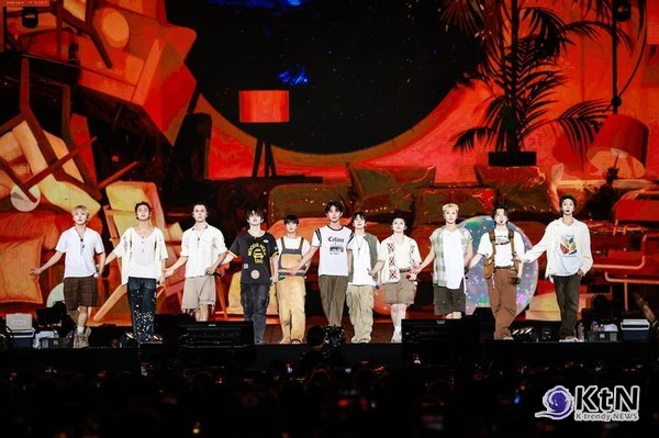 세븐틴, 월드투어 대장정 성료…103만 명의 팬과 함께한 뜨거운 피날레 사진=2025 02.17  플레디스 엔터테인먼트  K trendy NEWS DB ⓒ케이 트렌디뉴스 무단전재 및 수집, 재배포금지