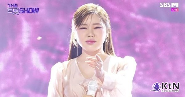 송가인, ‘아사달’로 최강의 전율로 애절한 감성 전해…트로트 여제의 완벽한 무대 사진=2025 02.24 SBS M, SBS FiL ‘더트롯쇼’ 갈무리   K trendy NEWS DB ⓒ케이 트렌디뉴스 무단전재 및 수집, 재배포금지