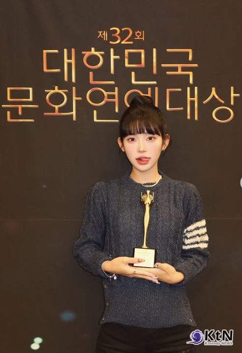 故 최진실 똑 닮은 딸 최준희, 빛나는 미모… "첫사랑 기억 조작녀" 환한 미소 사진=2025 02.27  최준희 인스타그램 갈무리  K trendy NEWS DB ⓒ케이 트렌디뉴스 무단전재 및 수집, 재배포금지