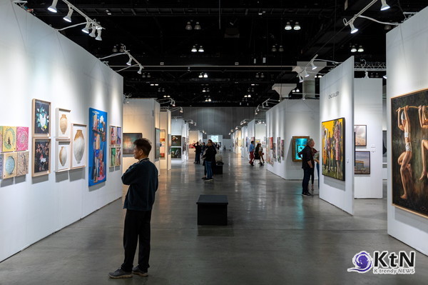 LA 아트 쇼 2025(LA Art Show 2025). 사진=LA Art Show,   K trendy NEWS DB ⓒ케이 트렌디뉴스 무단전재 및 수집, 재배포금지