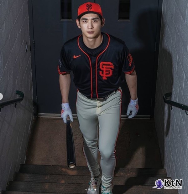 [MLB] 이정후, 시범경기 2호 홈런포 작렬… 타율 4할 유지 사진=2025 03.07   이정후 인스타그램 갈무리  K trendy NEWS DB ⓒ케이 트렌디뉴스 무단전재 및 수집, 재배포금지