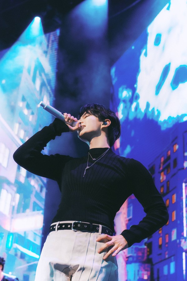 이준호, 팬콘 투어 피날레… “지구 반대편에서도 날 기다려줘 감사” 사진=2025 03.07  JYP엔터테인먼트 K trendy NEWS DB ⓒ케이 트렌디뉴스 무단전재 및 수집, 재배포금지