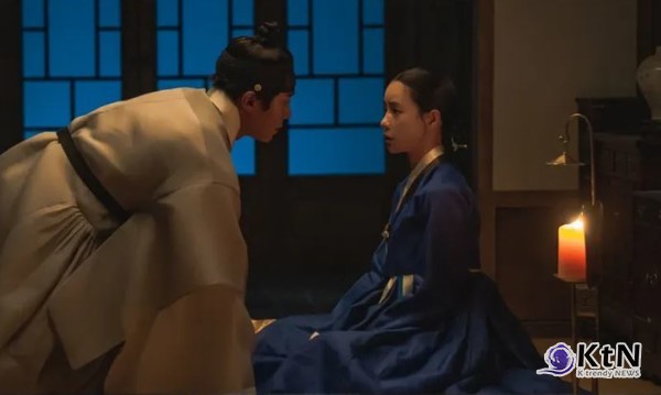 임지연♥추영우, 입맞춤 5초 전 '뜨밤'… ‘옥씨부인전’ 로맨스 최고조 사진=2025 01.19 JTBC 토일드라마 ‘옥씨부인전’ K trendy NEWS DB ⓒ케이 트렌디뉴스 무단전재 및 수집, 재배포금지