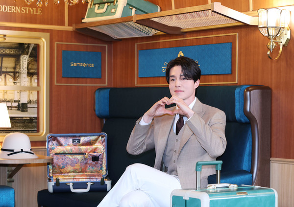 배우 이동욱이 쌤소나이트 창립 115주년 기념 '뉴 스트림라이트' 팝업 이벤트에 참석했다. / 사진=K trendy NEWS DB ⓒ케이 트렌디뉴스 무단전재 및 수집, 재배포금지