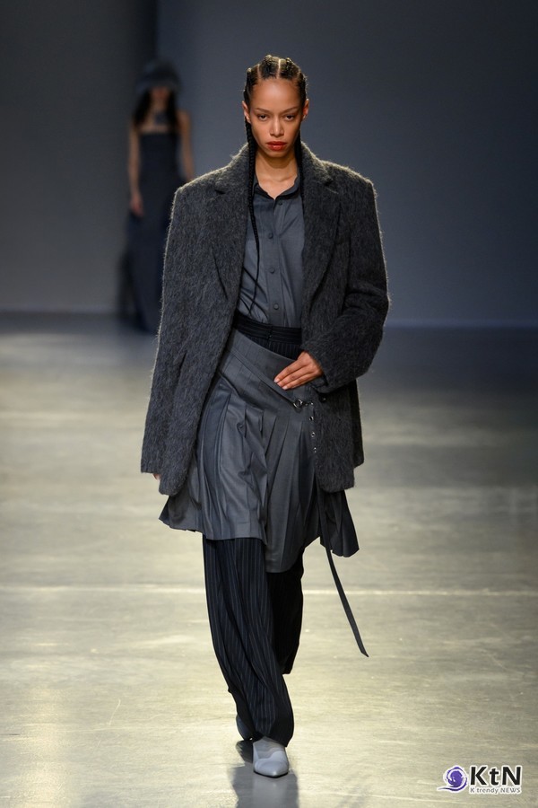 RE RHEE(리이)의 2025 F/W 컬렉션.  사진=한국콘텐츠진흥원, K trendy NEWS DB ⓒ케이 트렌디뉴스 무단전재 및 수집, 재배포금지