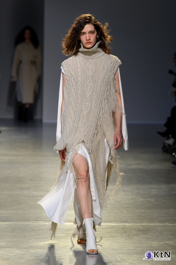 MMAM(므아므)의 2025 F/W 컬렉션. 사진=한국콘텐츠진흥원, K trendy NEWS DB ⓒ케이 트렌디뉴스 무단전재 및 수집, 재배포금지