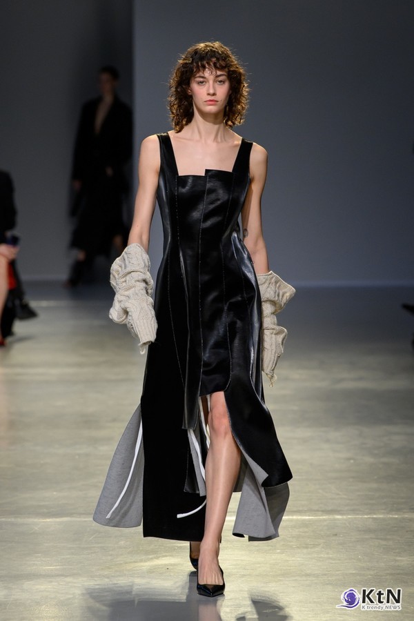 MMAM(므아므)의 2025 F/W 컬렉션. 사진=한국콘텐츠진흥원, K trendy NEWS DB ⓒ케이 트렌디뉴스 무단전재 및 수집, 재배포금지