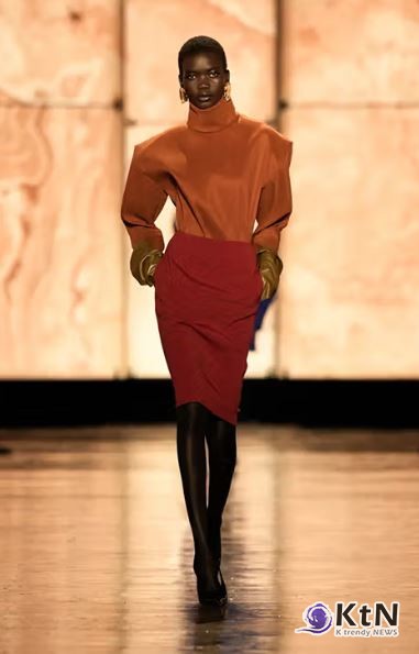 생 로랑이 제시한 2025년 럭셔리 패션의 방향성. 사진=Alessandro Lucioni/Gorunway.com, K trendy NEWS DB ⓒ케이 트렌디뉴스 무단전재 및 수집, 재배포금지