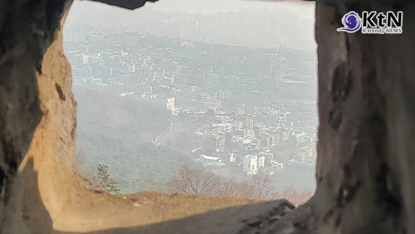 [날씨] 중국발 황사 유입, 미세먼지 농도는 나쁨...전국 곳곳 영향  사진=2025 03.13  남산  K trendy NEWS DB ⓒ케이 트렌디뉴스 무단전재 및 수집, 재배포금지