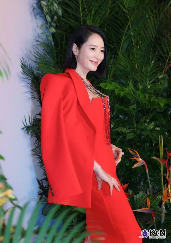 배우 김혜수. 주얼리 메종 프레드(FRED)의 '무슈 프레드 아이디얼 라이트(Monsieur Fred Ideal Light)' 컬렉션. 사진=K trendy NEWS DB ⓒ케이 트렌디뉴스 무단전재 및 수집, 재배포금지