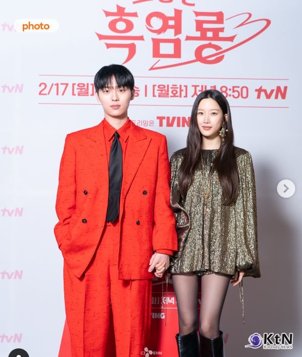 문가영, 투미 50주년 행사서 국보급 미모… 세련된 블랙 룩으로 시선 집중[shorts] 사진=2025 03.19  씨제이 K trendy NEWS DB ⓒ케이 트렌디뉴스 무단전재 및 수집, 재배포금지