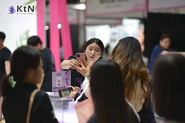 한국 소비자들은 퍼스널 컬러 진단을 뷰티 루틴의 필수 과정으로 받아들이고 있다.  /사진=K trendy NEWS DB ⓒ케이 트렌디뉴스 무단전재 및 수집, 재배포금지