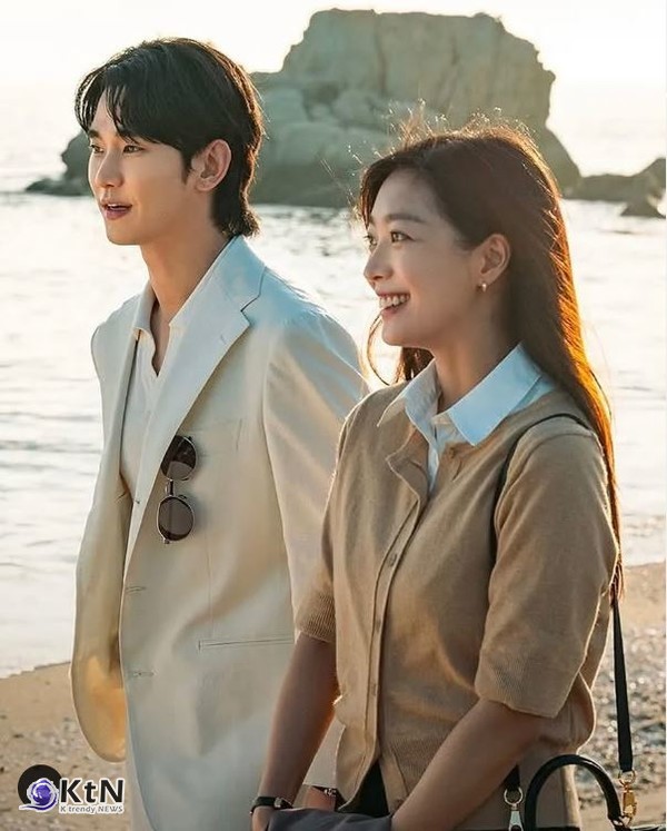 김수현·故김새론 교제 논란에 디즈니+도 결국 '넉오프' 공개 보류 사진=2025 03.21 김수현 조보아 함께한  티져 (디즈니플러스)  K trendy NEWS DB ⓒ케이 트렌디뉴스 무단전재 및 수집, 재배포금지 