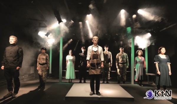 고대 비극을 현대적으로 재해석한 〈안티고네: 그 이후의 세계〉. 사진=극단 이구아구, K trendy NEWS DB ⓒ케이 트렌디뉴스 무단전재 및 수집, 재배포금지