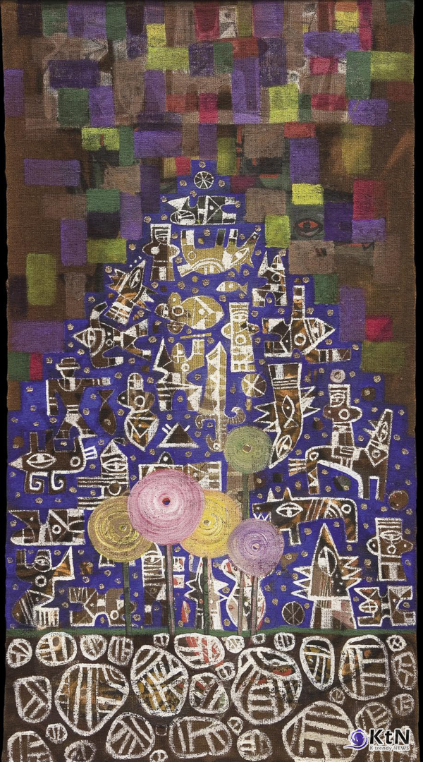 Golden pyramid.2003. Canvas, acrylic. 200x100.The Property of the artist.Золотая пирамида.2003. Холст, акрил. 200х100. Собственность автора..  [갤러리 A]  사진=K trendy NEWS DB ⓒ케이 트렌디뉴스 무단전재 및 수집, 재배포금지