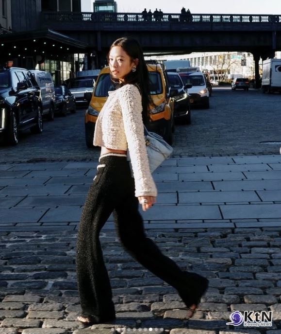  제니X두아 리파, 샤넬 25 핸드백 캠페인 동시 발탁 화보 공개  사진=2025 03.24  샤넬  K trendy NEWS DB ⓒ케이 트렌디뉴스 무단전재 및 수집, 재배포금지