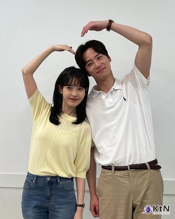 아이유, 故 강명주와 마지막 교감…‘폭싹 속았수다’ 비하인드 공개 사진=2025 03.25  아이유 인스타그램 갈무리  K trendy NEWS DB ⓒ케이 트렌디뉴스 무단전재 및 수집, 재배포금지